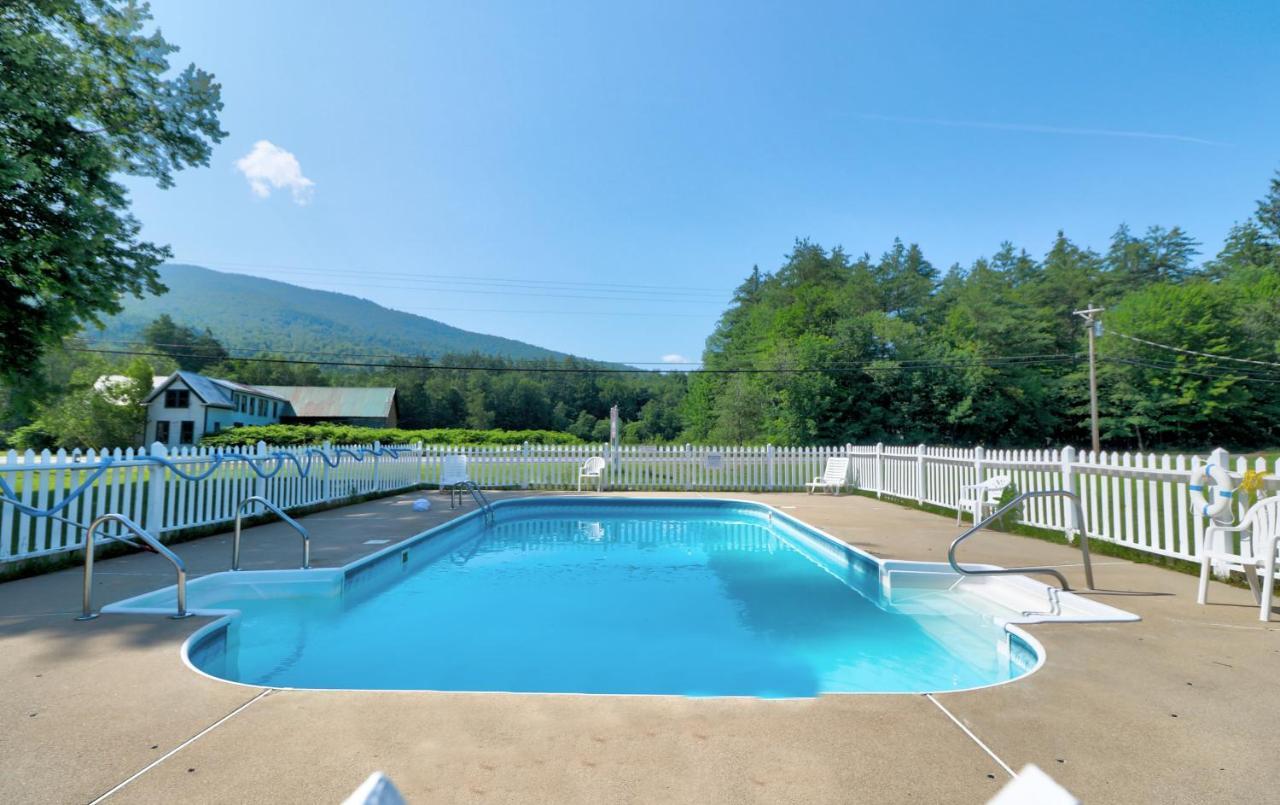 The Villager Motel บาร์ทเล็ตต์ ภายนอก รูปภาพ
